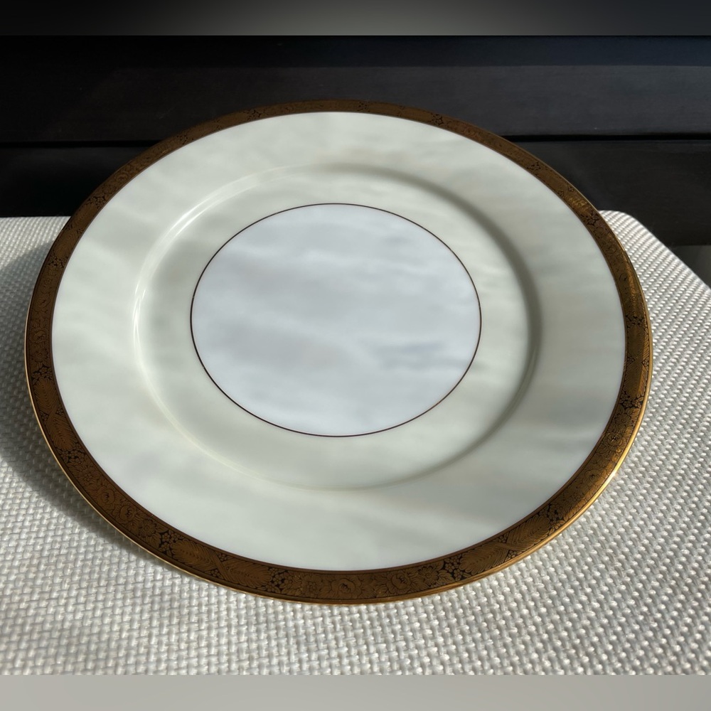 Noritake Goldkin 5675 Dinner Plate 10 1/2 inches Japan 1950s